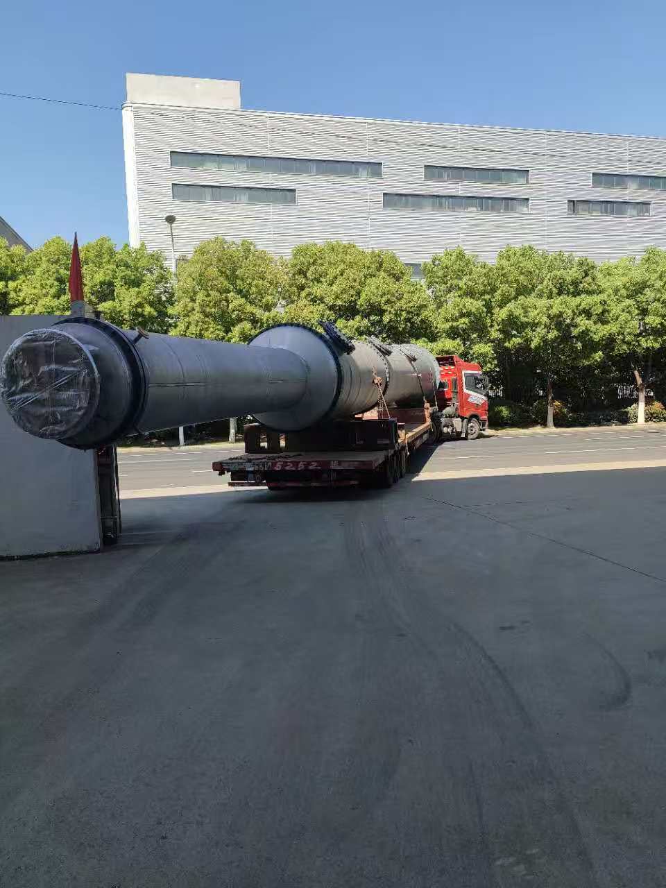 Pyörivä levynpoistotorni